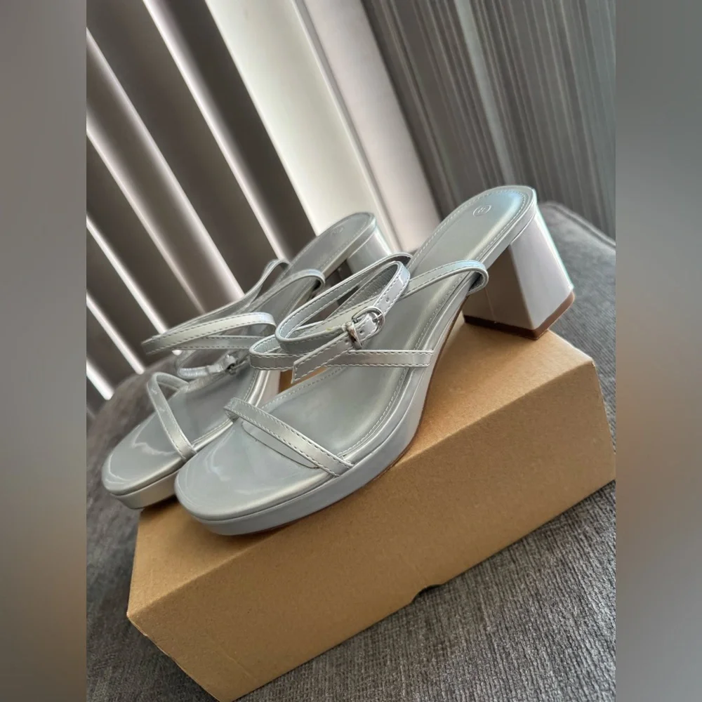 FINAL SALE✨ AMAZON Elegant Silver Women's Sandals